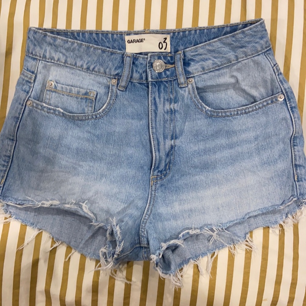 Garage size 3 Jean Shorts